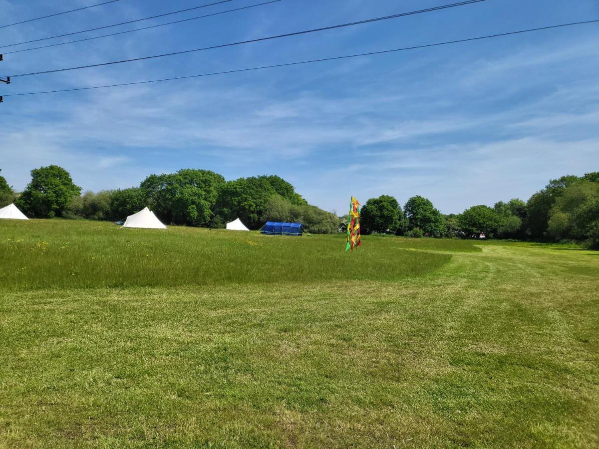 Hotel Dorset Glamping Fields Corfe Mullen Exterior foto